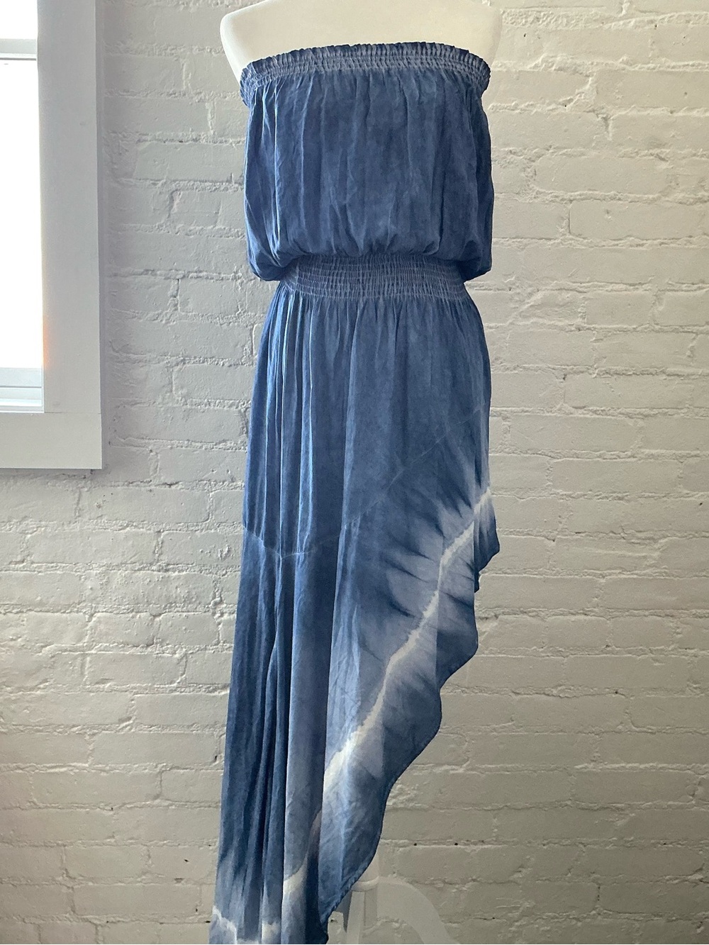 Anothropologie Storia Dress Blue Tie Dye Smocked Strapless Beach Vacation Boho L - Picture 2 of 8